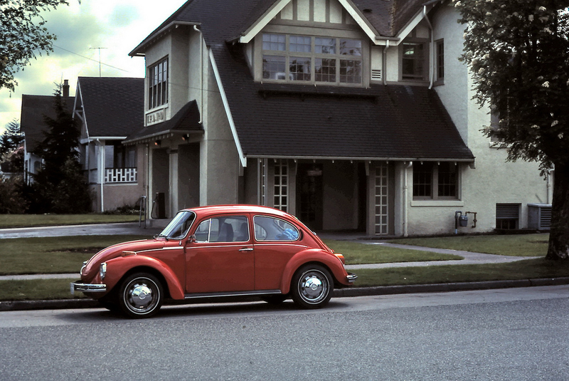 Illustration for article titled Ten Reliable, Desirable Classic Cars